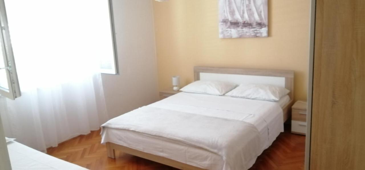 Goga Apartments Primosten Exterior photo